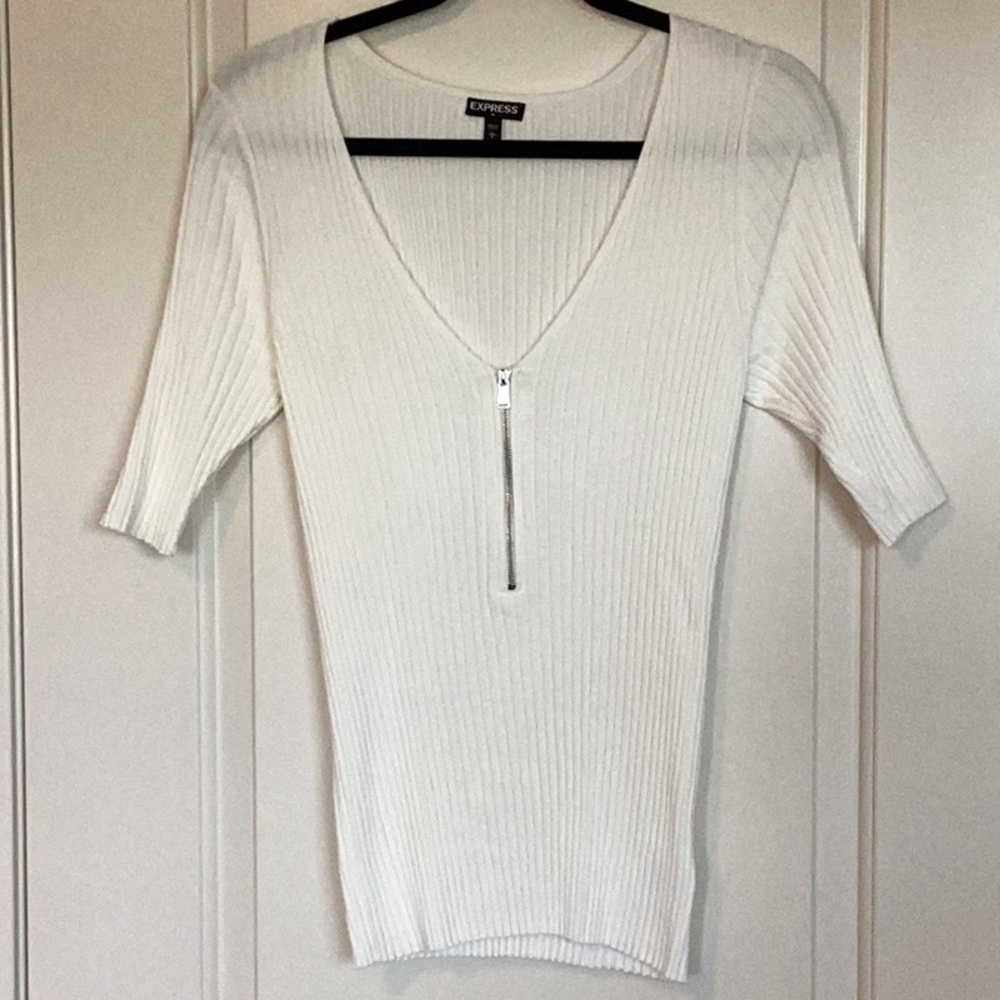 Express Light Weight Short Sleeve Sweater - Size L - Cream
